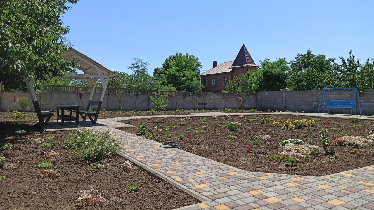 Eco House Hotel Черноморск Екстериор снимка