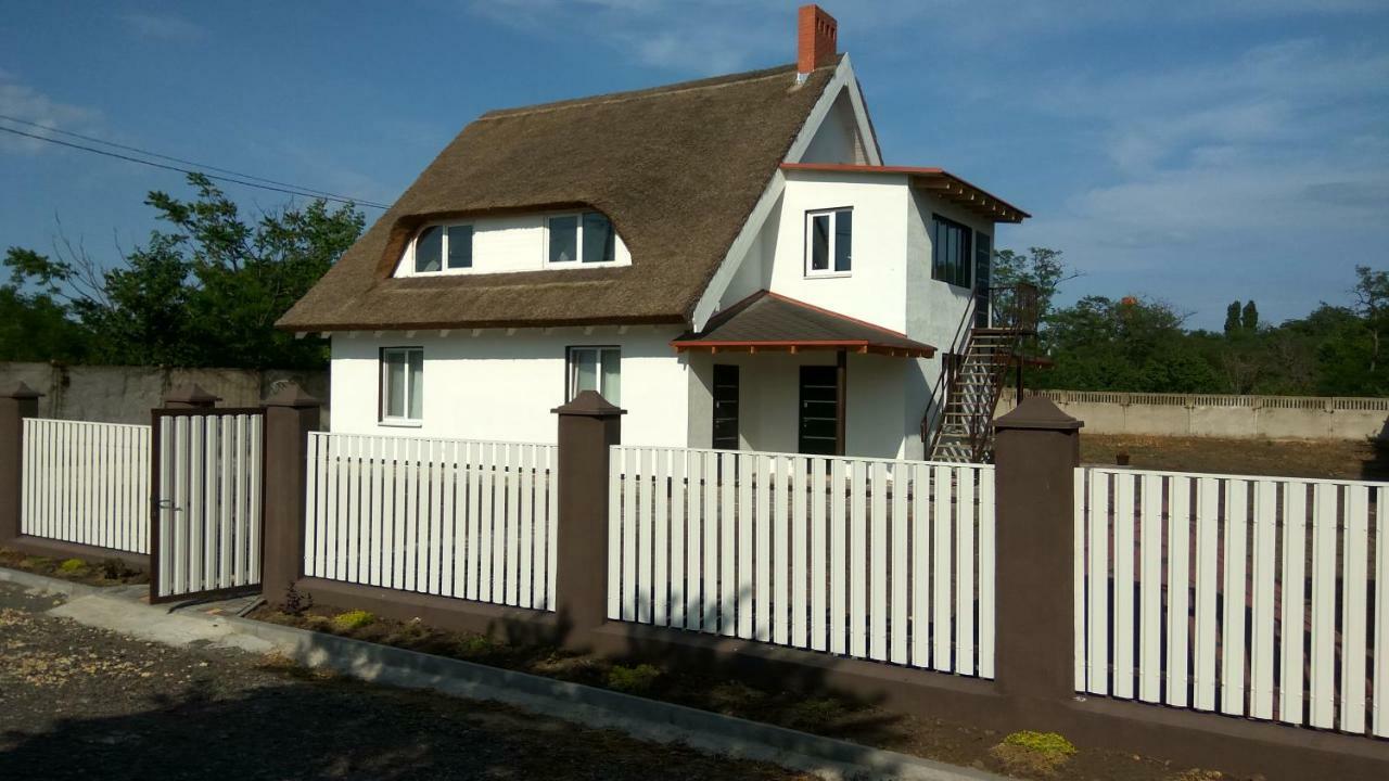 Eco House Hotel Черноморск Екстериор снимка